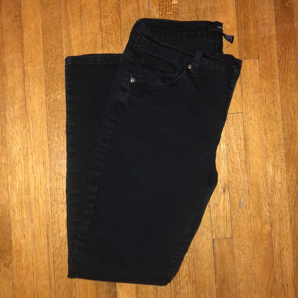Forever 21 women’s black skinny jeans